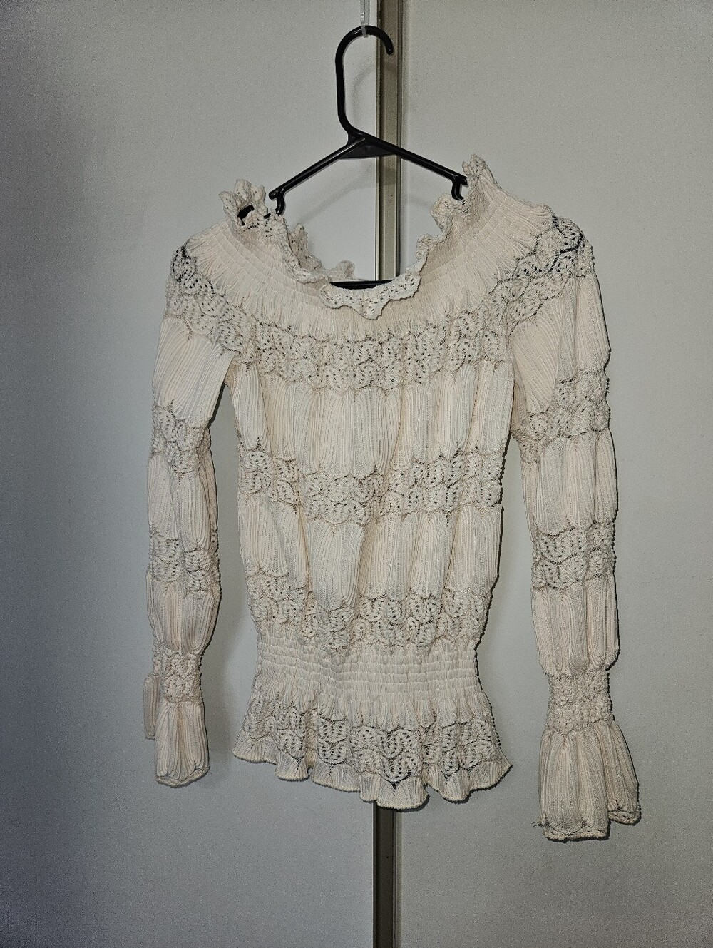 Women's Cream Lace-Detail Long Sleeve Top